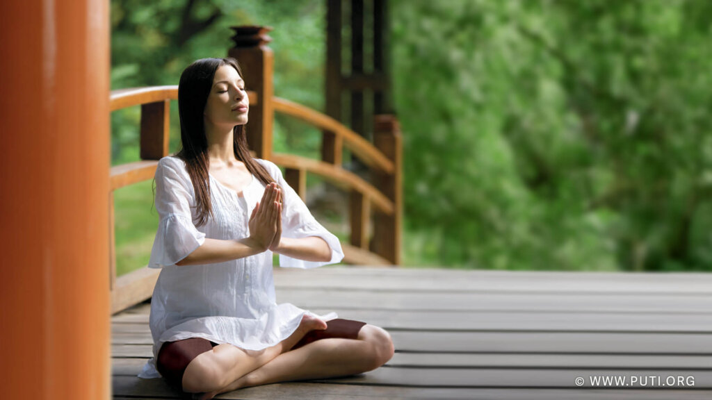 Sensing Buddha While Chanting